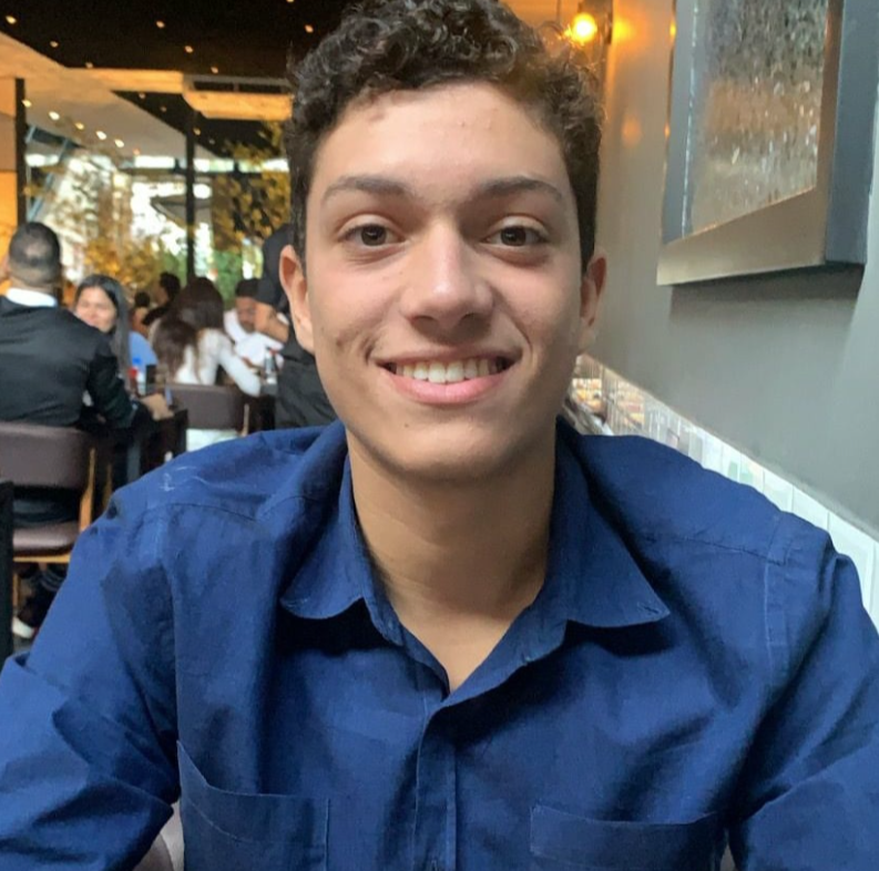 <em>Carlos Javier D.</em>